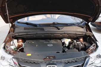 2015款宝骏730 1.8L手动舒适型