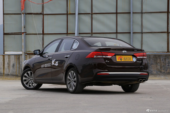 2015款起亚K4 1.8L自动DLX Special