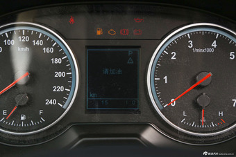 2014款中华V5 1.5T自动两驱运动型