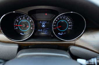 2014款和悦1.5L手动尊逸型实拍