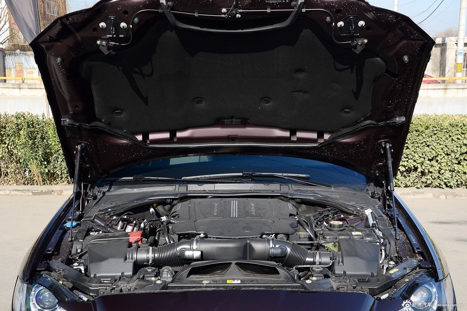 2016款捷豹XF 3.0T自动两驱风华版