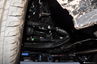 2015款奇瑞E3 1.5L手动智尚型