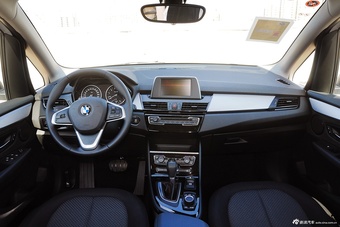 2015款宝马2系Gran Tourer 218i 1.5T自动领先型图片