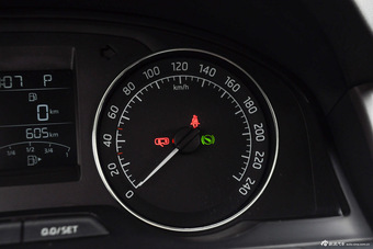 2014款昕动 1.6L自动乐享版