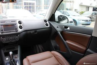 2015款途观1.8TSI自动两驱豪华型到店实拍