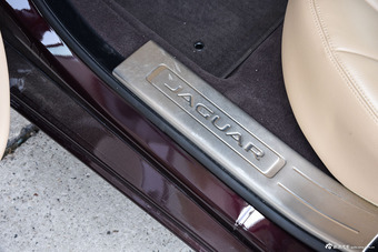 2015款捷豹XJL 3.0 SC典雅商务80周年典藏版