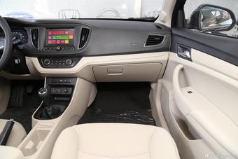 2016款荣威360 1.5L手动智屏版