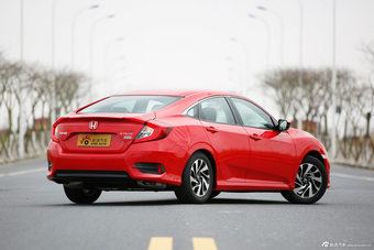 2016款思域1.5T手动220TURBO豪华型