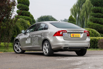 2016款沃尔沃S60L 2.0T自动T4智远版