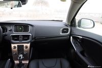 2015款沃尔沃V40 Cross Country 2.0T T5智雅版