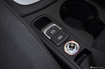 2013款奥迪Q3 35TFSI 进取型