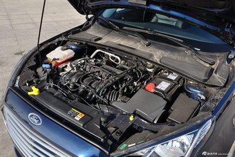 2015款福睿斯1.5L手动时尚型