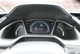 2016款思域1.5T手动220TURBO豪华型