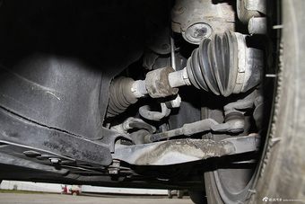 2015款沃尔沃S80L 2.0T自动 T5智雅版