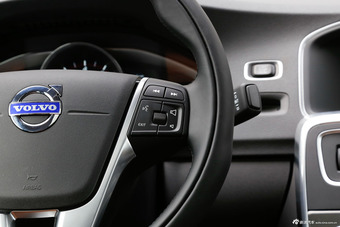 2016款沃尔沃S60L 2.0T自动T4智远版