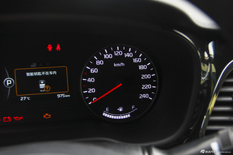 2015款起亚K4 1.8L自动DLX Special