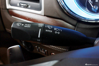 2014款克莱斯勒300C到店实拍