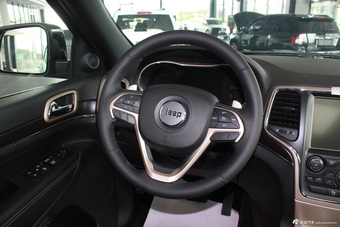 2014款大切诺基柴油版到店实拍