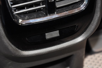 2015款宝骏560 1.8L