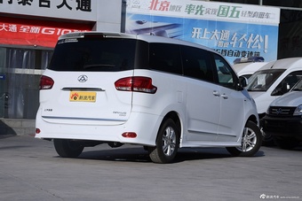 2016款上汽大通G10 2.0T自动豪华版