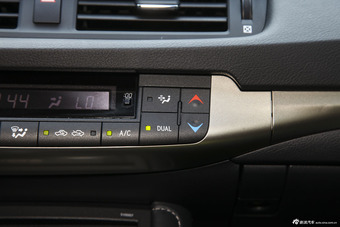 2014款雷克萨斯CT 1.8T自动200h精英版单色