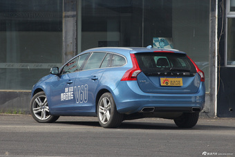 2015款沃尔沃V60 2.0T自动 T5智雅版