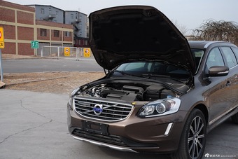 2015款沃尔沃XC60 2.5T T6 AWD智越版