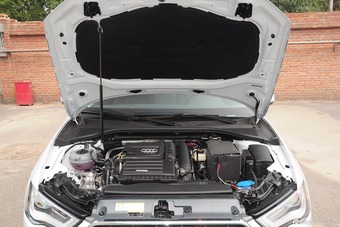 2015款奥迪A3 Sportback 1.4T自动35TFSI 300万纪念智领版图片