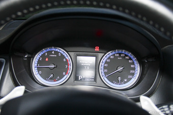 2014款锋驭1.6L CVT精英型