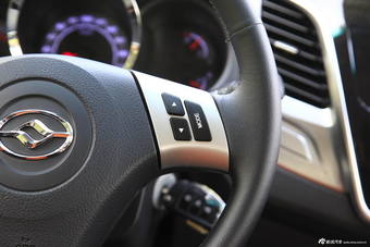 2015款黄海N2 2.8T四驱柴油至尊版