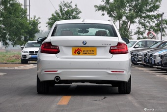 2014款宝马2系220i领先型