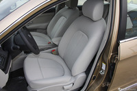 2016款东风风神A60 1.6L自动豪华型