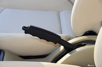 2015款小康C37 1.5L手动经典型