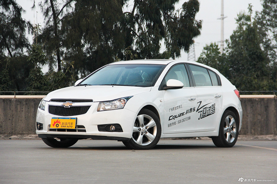 2013款科鲁兹掀背1.6L自动豪华版