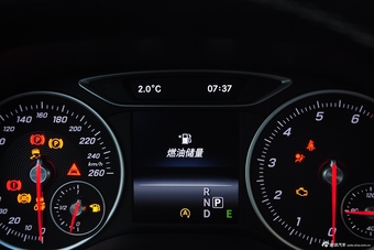 2015款奔驰B级B200动感型