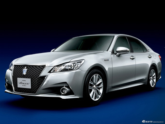 丰田第十四代皇冠 ATHLETE