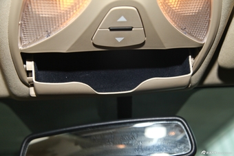 2014款海马M8 2.0L自动舒适型