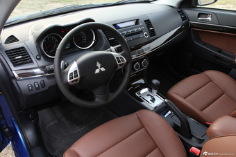 2013款风迪思1.8L旗舰型CVT