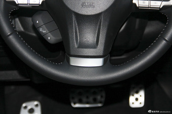 2015款森林人2.5L自动特装纪念版