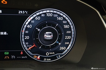 2017款迈腾2.0T自动380TSI DSG 旗舰型