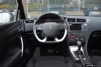 2015款DS 5LS 1.6T自动风尚版THP160