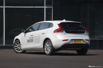 2016款沃尔沃V40 2.0T自动 T4 智雅版