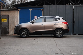 2015款北京现代ix35 2.0GL自动两驱智能型