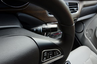 2014款和悦1.5L手动尊逸型实拍