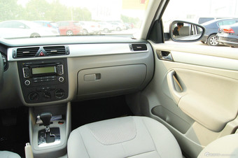 2012款宝来1.6L自动舒适型