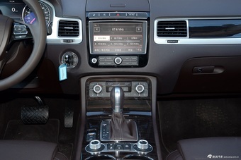 2016款途锐3.0T自动R-Line