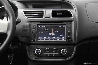 2014款北汽幻速S2尊贵型