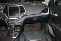 2016款自由光2.4L自动全能版