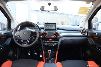 2015款北汽绅宝X25 1.5L手动舒适型图片