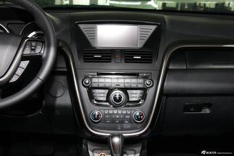 2015款奔腾X80 2.0L自动豪华型到店实拍